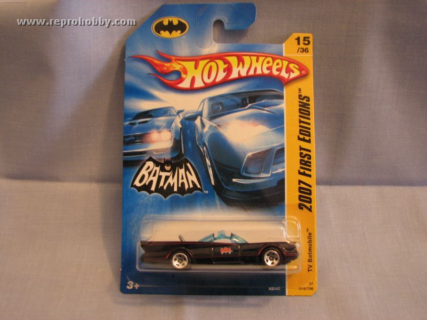 Hot Wheels 1/64 Scale 1966 TV Batmobile 2007 - LONG CARD